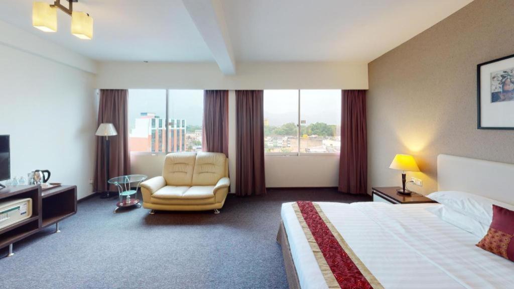 Ritz Garden Hotel Ипох Экстерьер фото