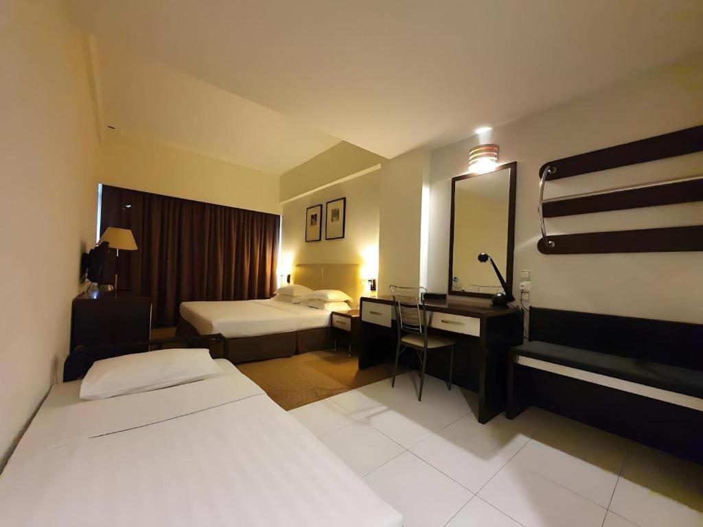 Ritz Garden Hotel Ипох Экстерьер фото